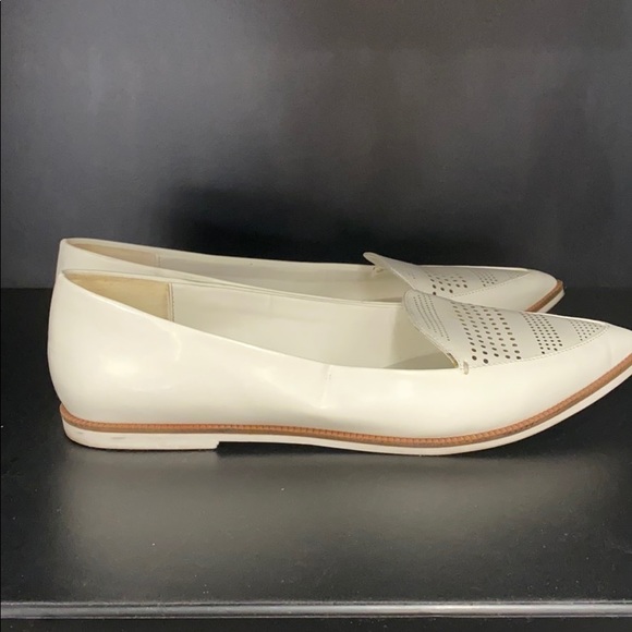 Aldo Pointed Toe Flats - Picture 3 of 4